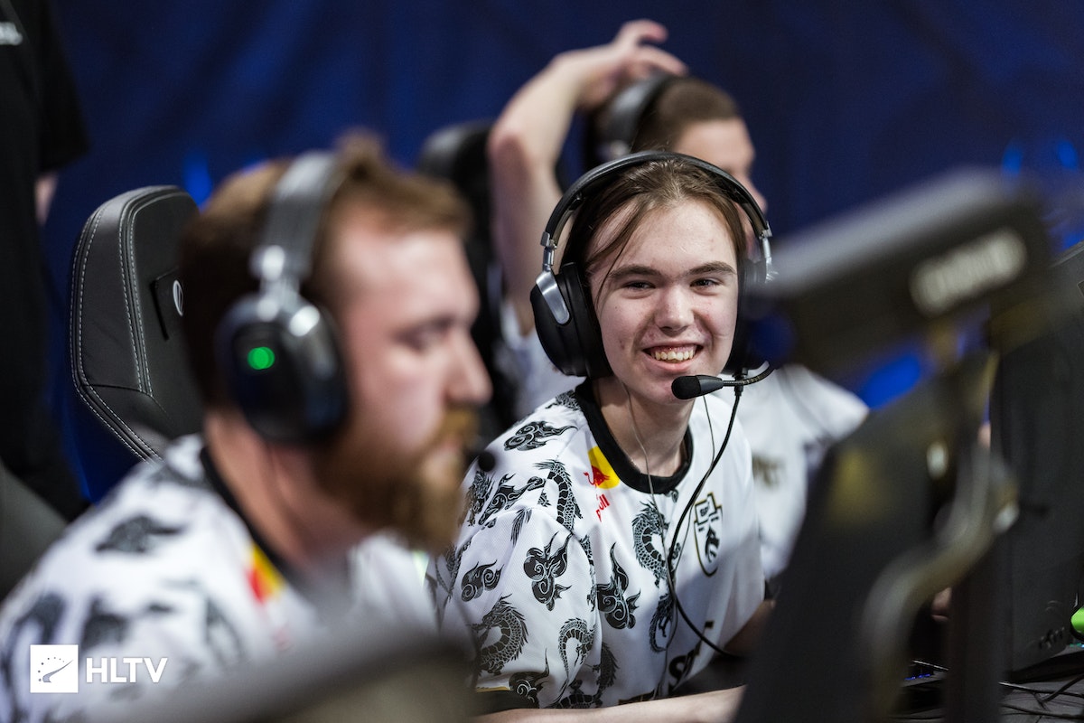 在场上阅读 在场上阅读